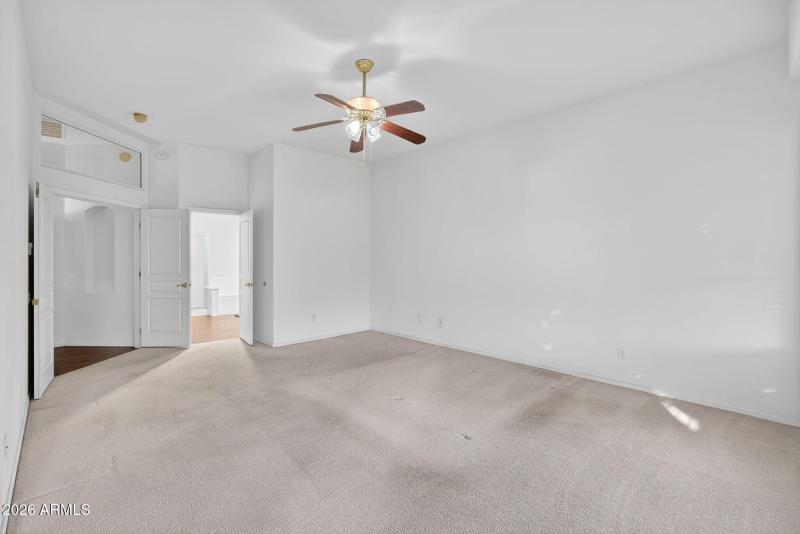 25-web-or-mls-14E Knoll Cir