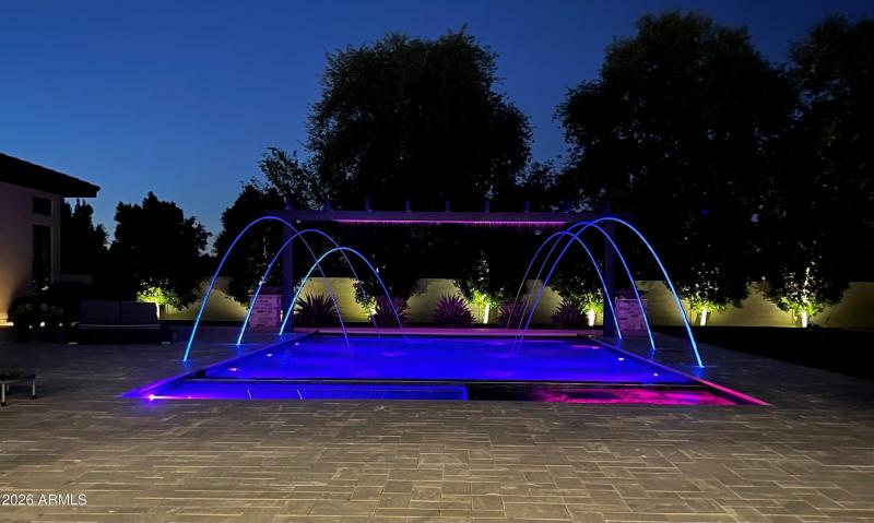 Led pool lighting