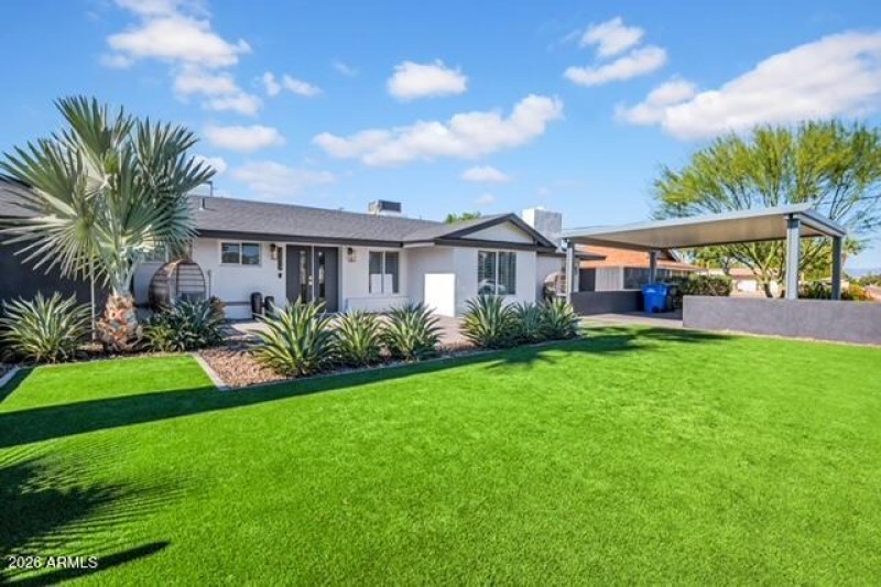 4-print-10624 N 38th St-4