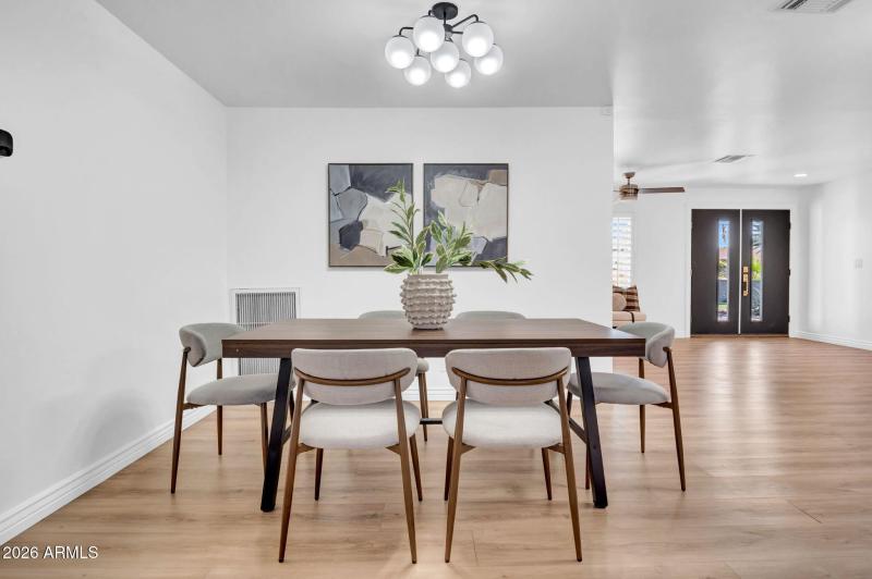 8-web-or-mls-10624 N 38th St-8