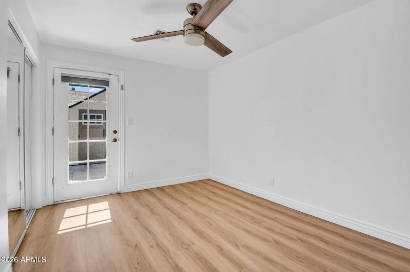 25-web-or-mls-10624 N 38th St-25