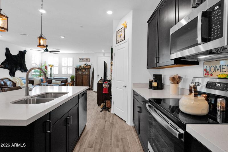 1917 Hampton 111 - 10Kitchen