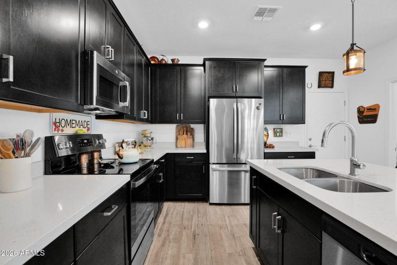 1917 Hampton 111 - 11Kitchen