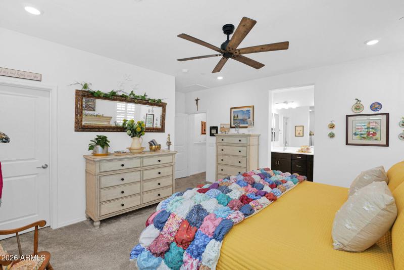 1917 Hampton 111 - 22Primary Bedroom