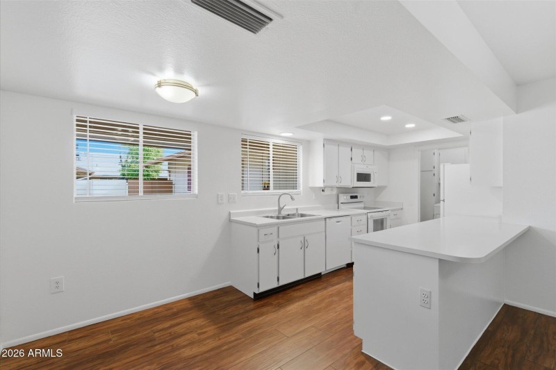 Large Eat In Kitchen