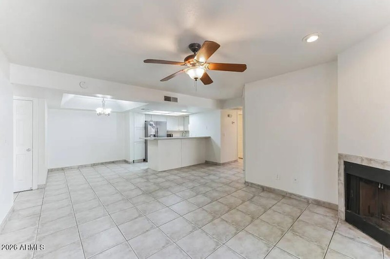 f7437c5d06217fd3a8f4df20ed8ea3e8-uncropp