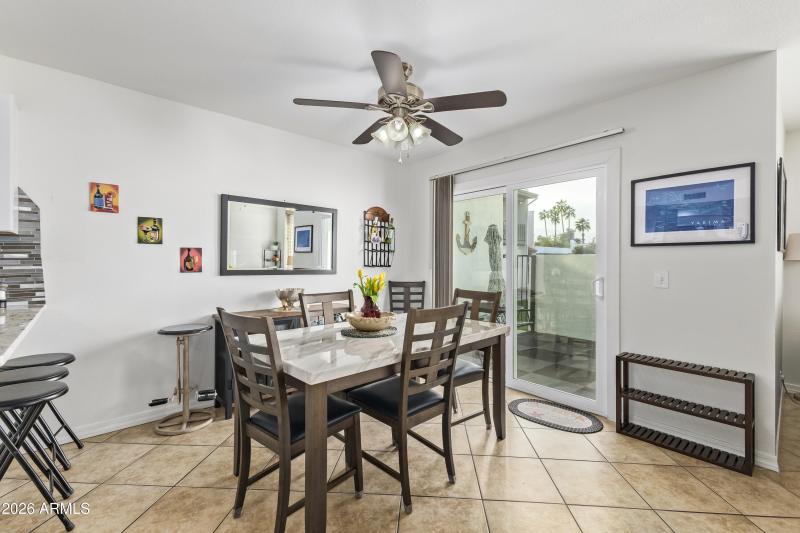 698c45_10 - Fairfield