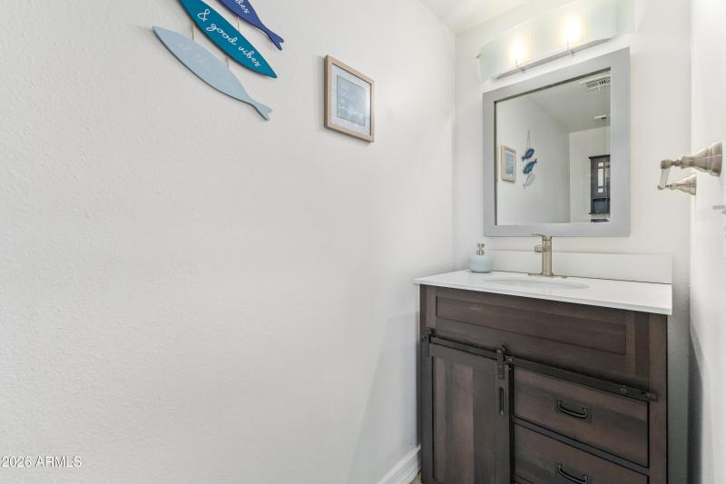 698c45_15 - Fairfield