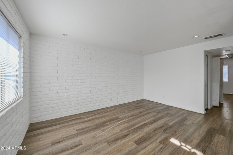 3-1234N36S209-ocupix-2700