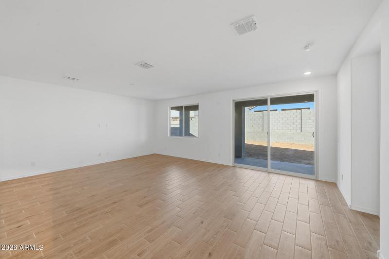 PHX_TierraVistoso_Lot 1030_Azure_17308_G