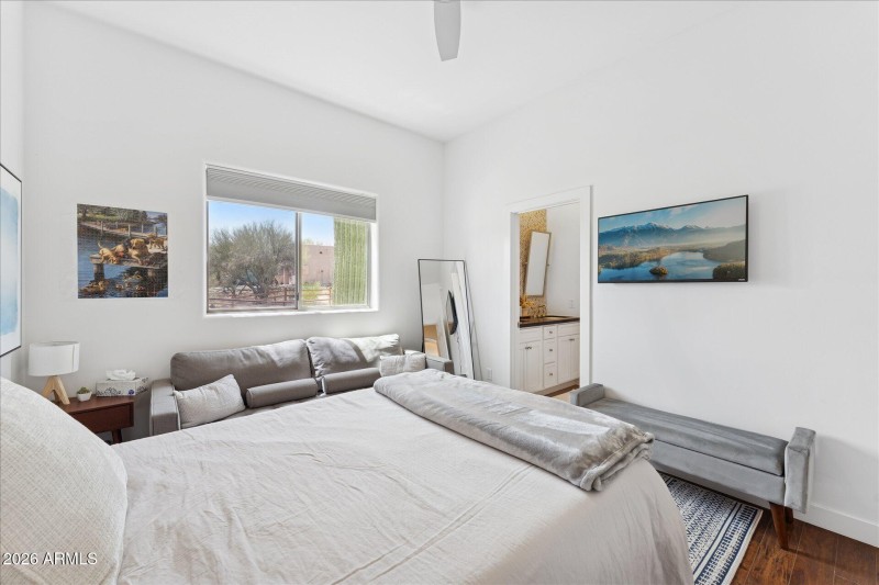 26-026-second-bedroom