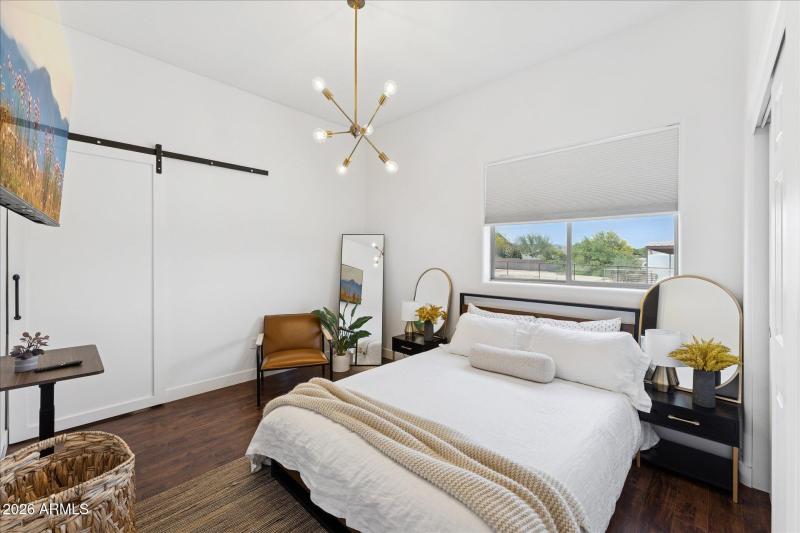 28-028-third-bedroom