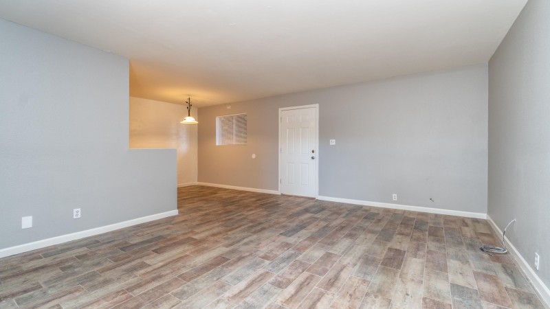 3230 E Pinchot Unit 16-7