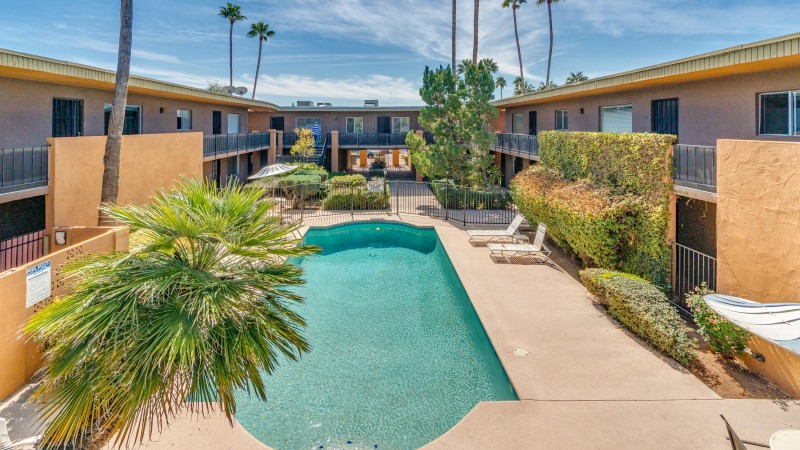 3230 E Pinchot Unit 16-23