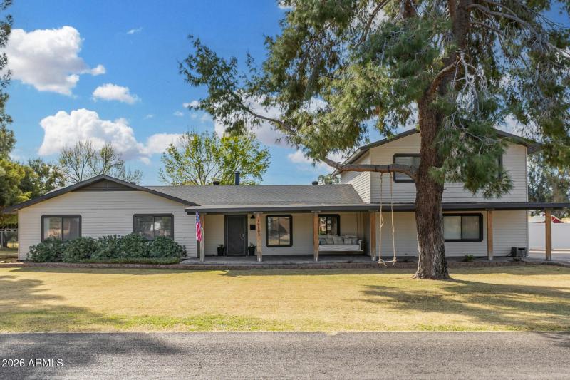 Front_closeStreetN2S