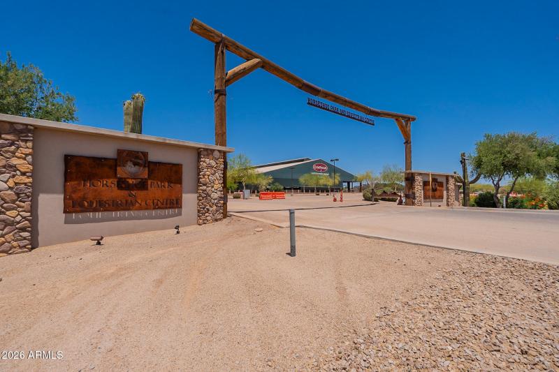 HorseshoeEqustrn_ENTRY_ListerPros