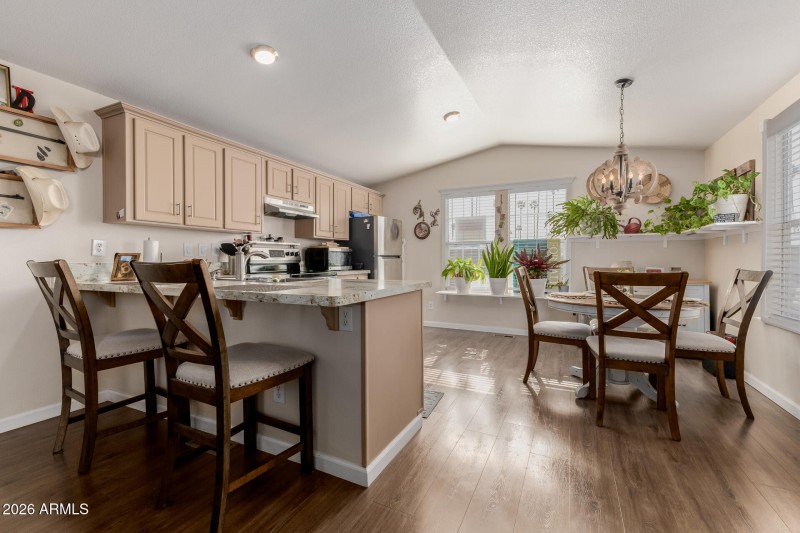 Lots of room in Kitchen