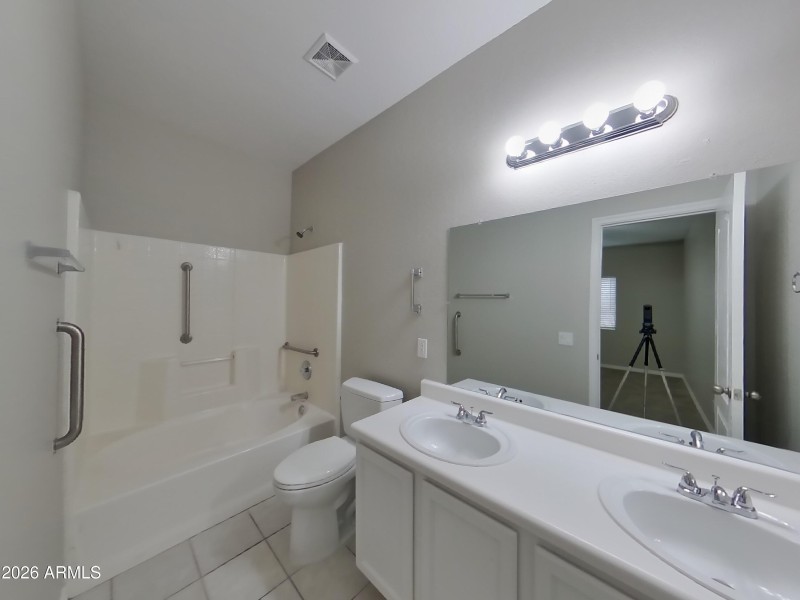 6_pc_MDj4yBlhep_s2uwHzwCOr_layout_0