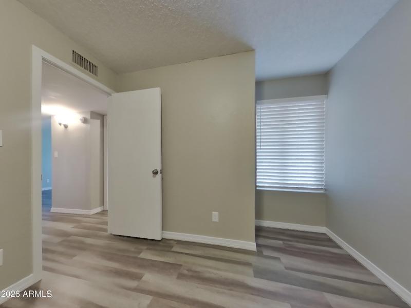 11_pc_CiUjpyKD46_wofuVfmzYb_layout_1