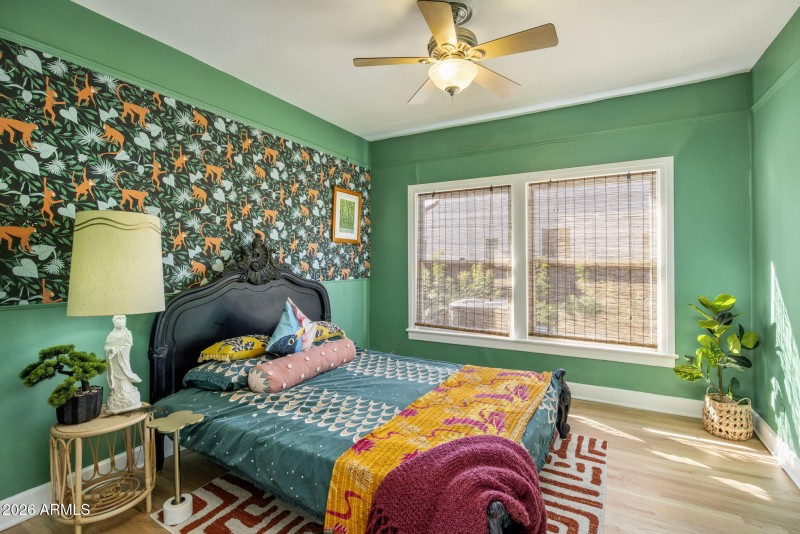 25-web-or-mls-D46A4405