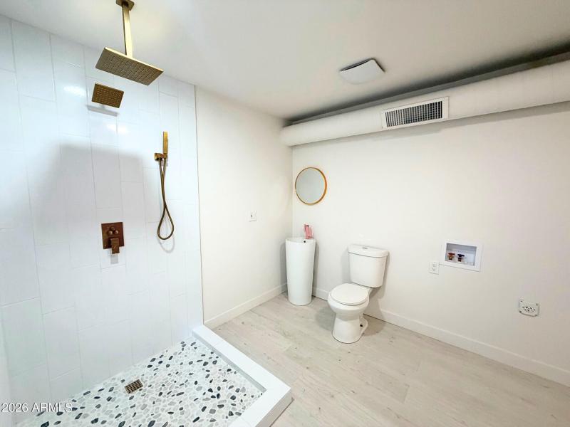 Cameron Ct Laundry Bathroom 1