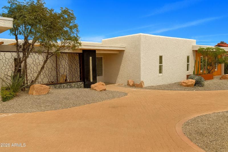 CameronExteriorFront2