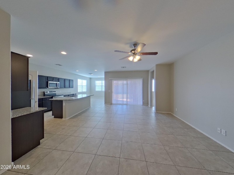 1_pc_rMeYzI1DO4_3X2972cbQN_layout_0