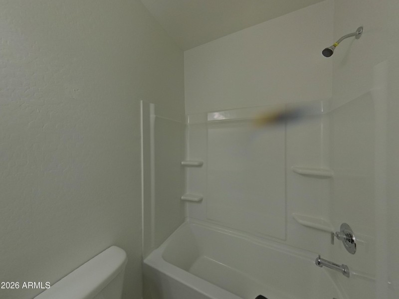 13_pc_rAZzoxB9m7_lXbkdZ3EnL_layout_0