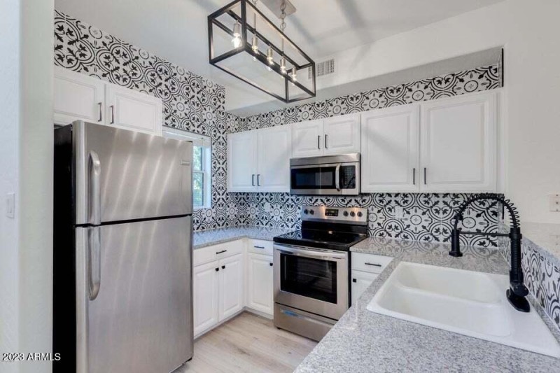 20200512002409659806000000-o