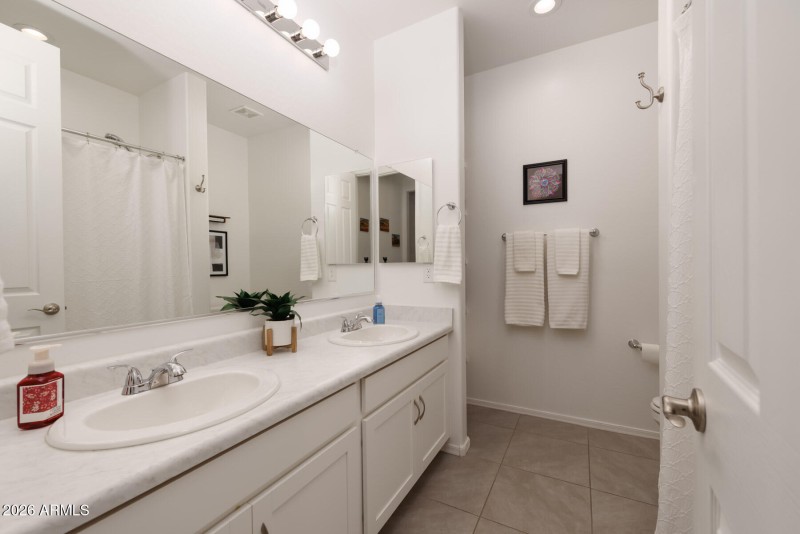 N Hubbard Ln (1972)-2