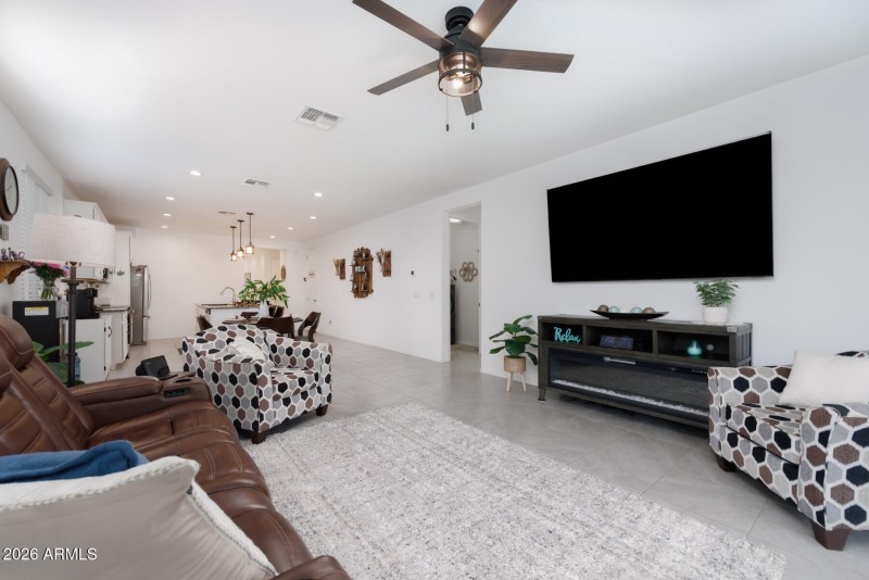 N Hubbard Ln (1972)-16