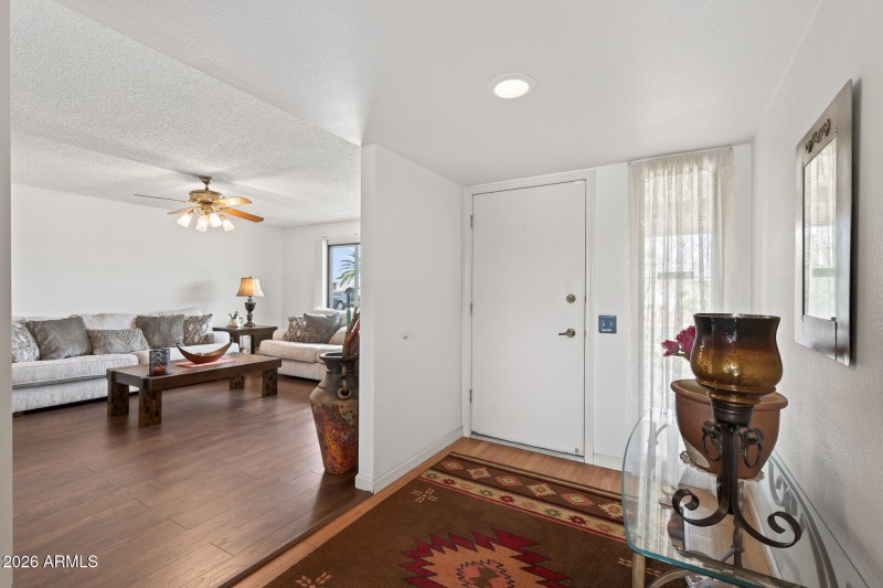 09_12611_W_Butterfield_Dr9_mls