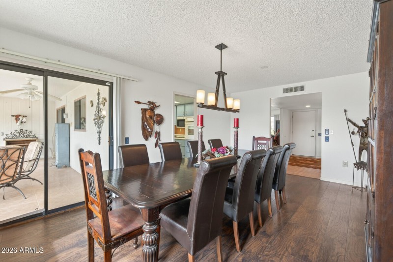 17_12611_W_Butterfield_Dr17_mls