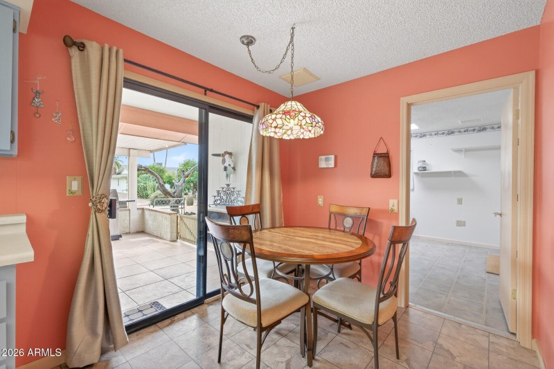 23_12611_W_Butterfield_Dr23_mls