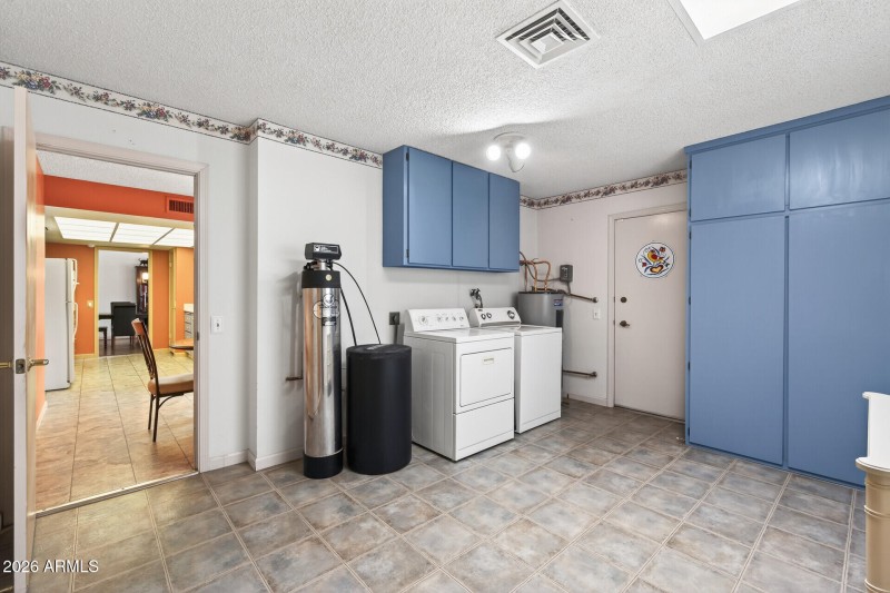 26_12611_W_Butterfield_Dr26_mls