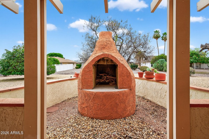 51_12611_W_Butterfield_Dr51_mls