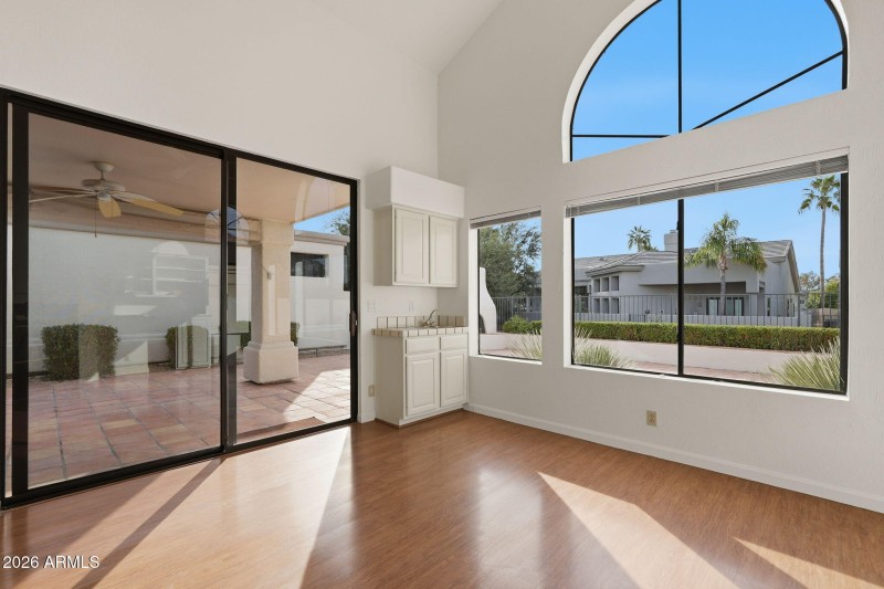 Wet bar for entertaining