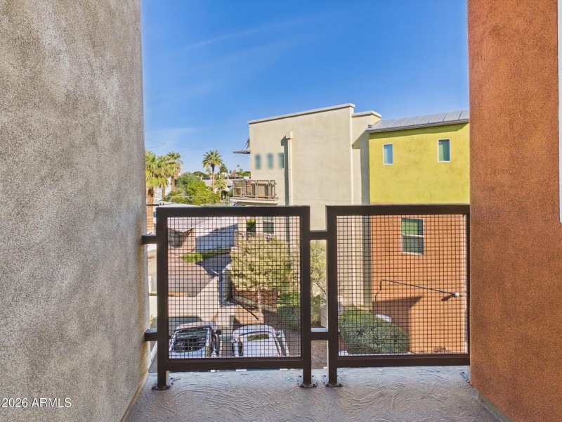 CAM06296G6-PR0009-STILL016