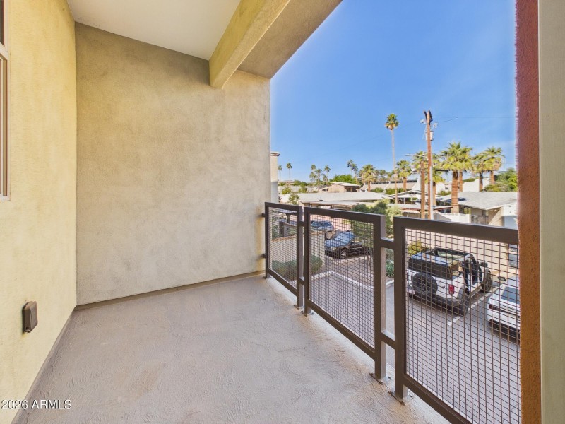 CAM06296G6-PR0009-STILL005