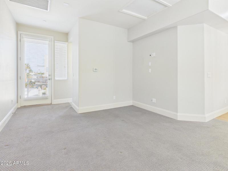 CAM06296G6-PR0009-STILL015