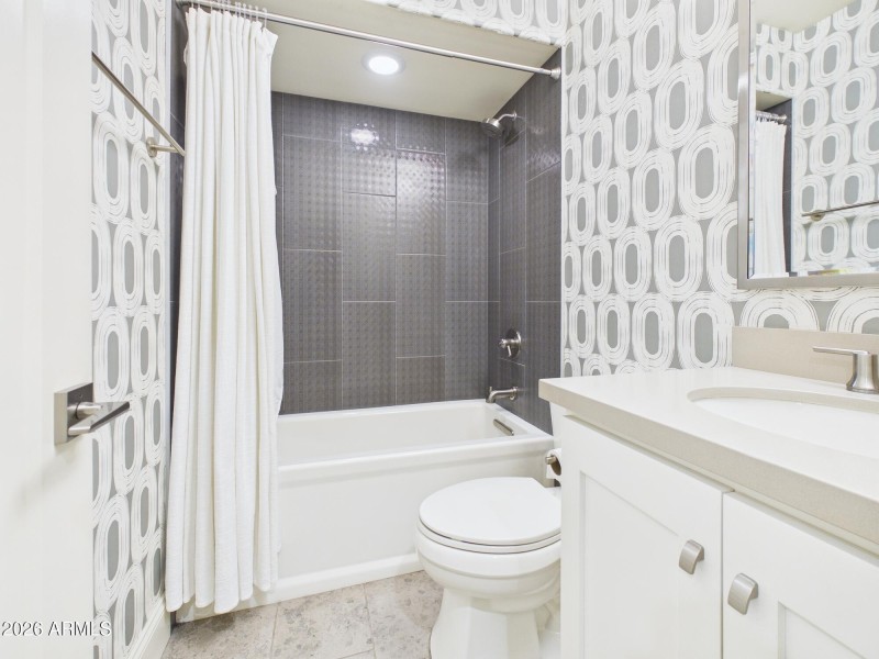 CAM06296G6-PR0009-STILL001