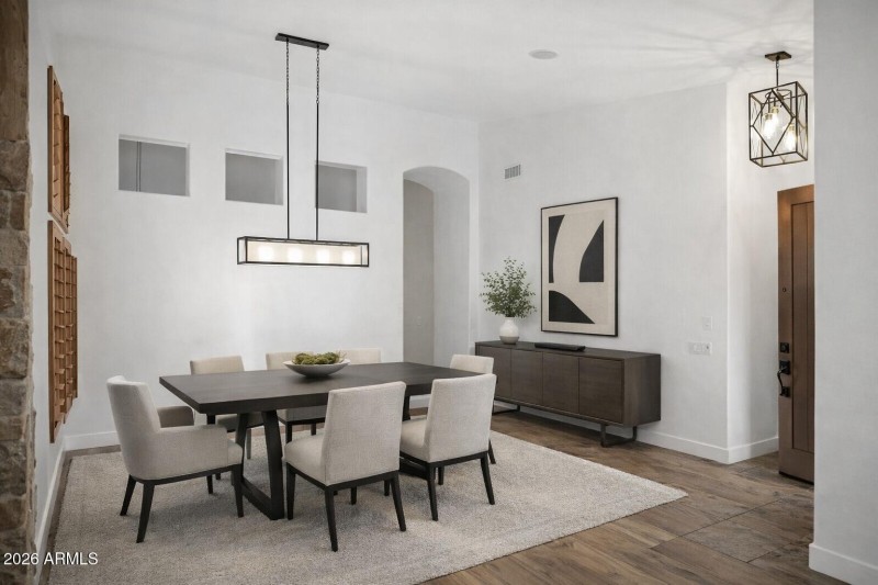 Virtual Staged Dining