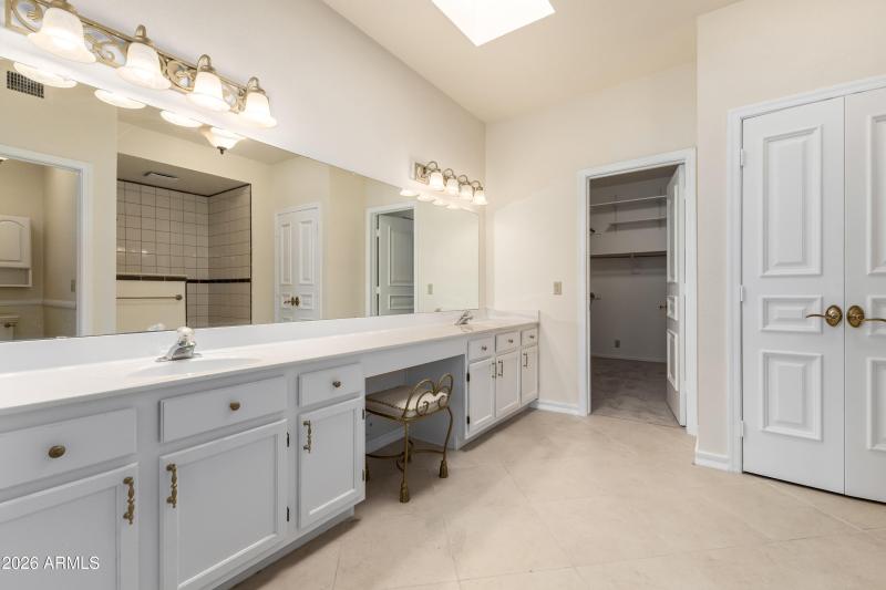 SUN 20 - PRIM BATH 1