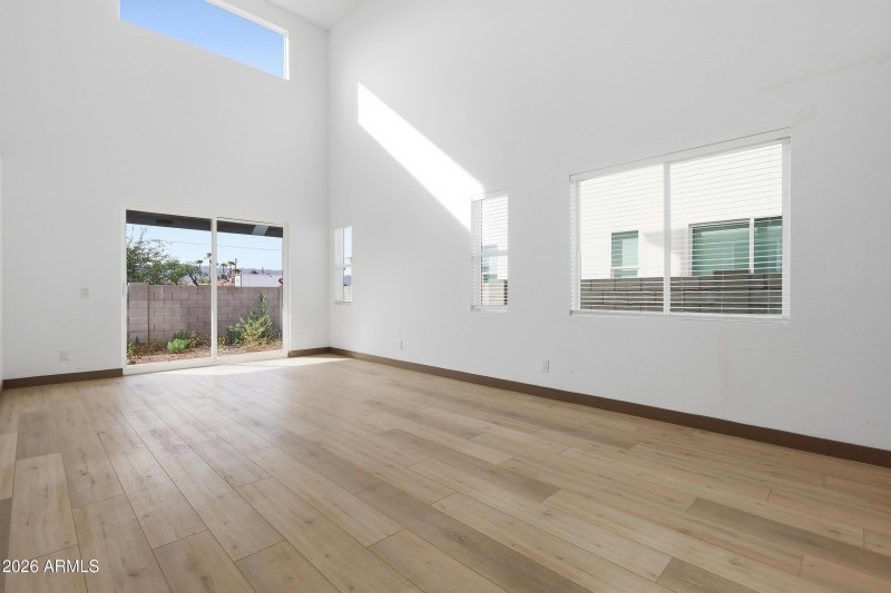 13_img_8532_autoremove_16079673