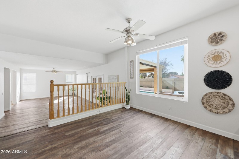 Breakfast Nook with View to Pool