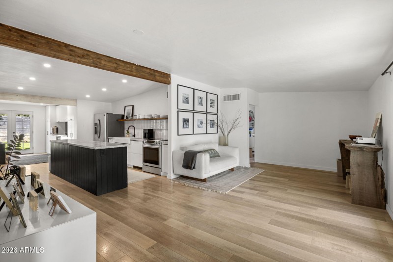 Front Entry & Sitting Area