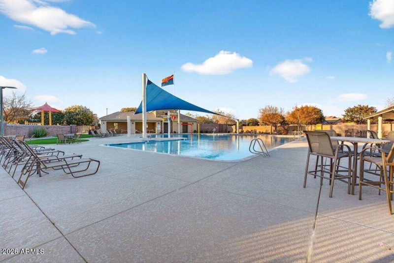 003_94-web-or-mls-17-_e_nighthawk_wa_1_6