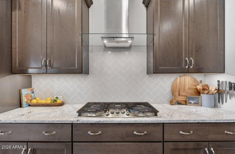 026_27-web-or-mls-80-_e_nighthawk_wa_59