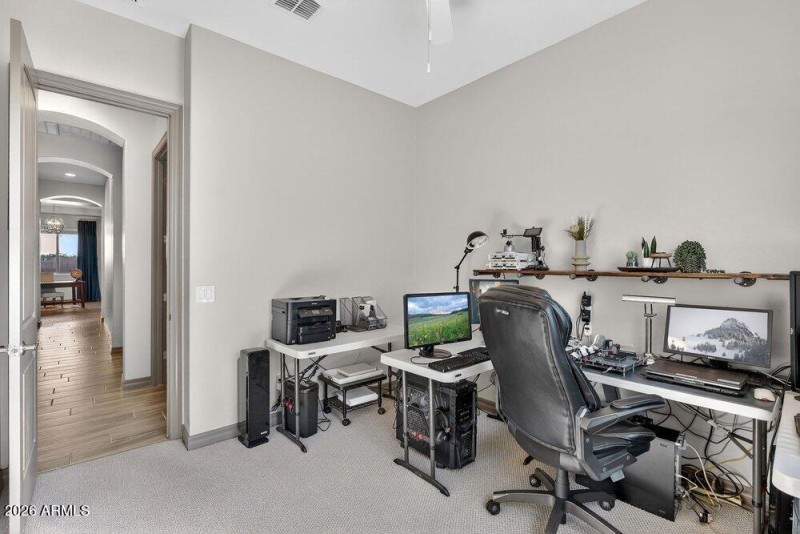 034_34-web-or-mls-48-_e_nighthawk_wa_615