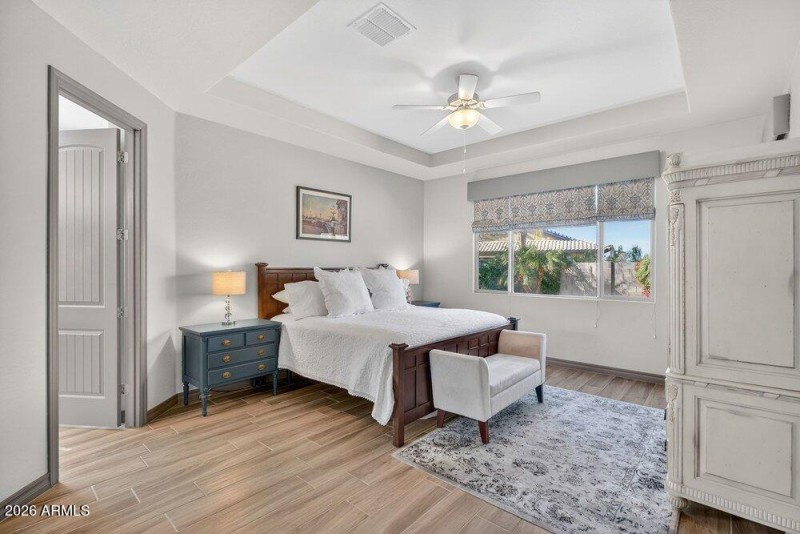 035_35-web-or-mls-58-_e_nighthawk_wa_346